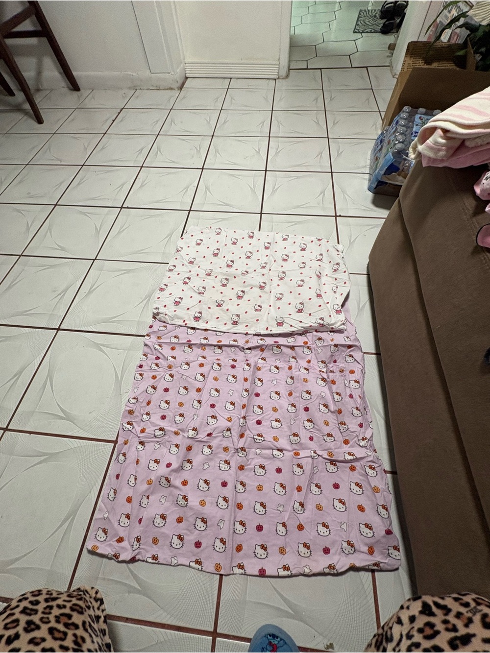Hello Kitty Pink and White Printed Bedding Pillowcase Set